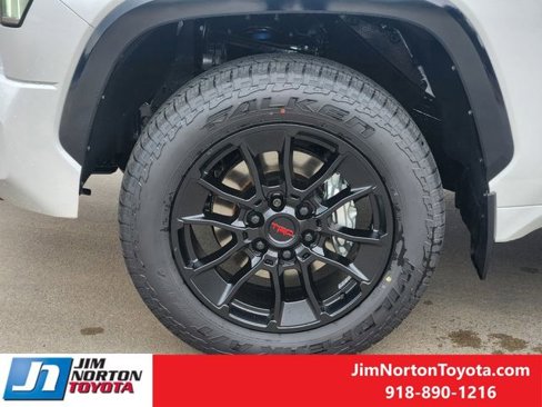 New 2026 Toyota Tundra Platinum image 10