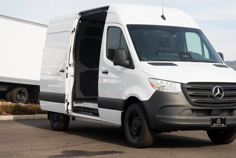 Used 2025 Mercedes-Benz Sprinter 2500 image 7