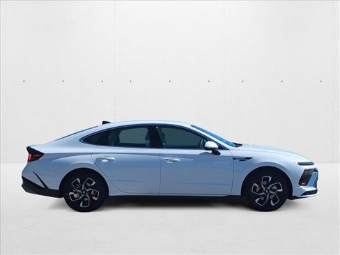 New 2025 Hyundai Sonata SEL image 8
