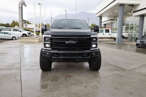 Used 2025 Ford F350 Platinum w/ Platinum Plus Package image 9