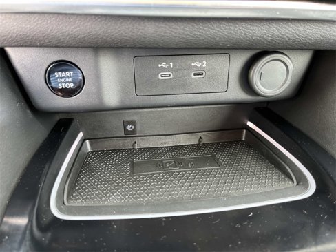Used 2024 Nissan Rogue SL w/ SL Premium Package image 22