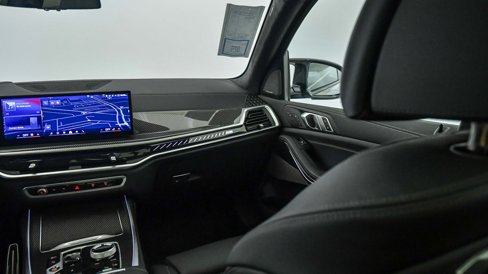 New 2026 BMW X7 M60i image 18