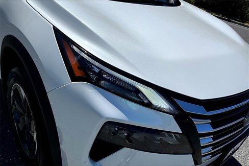 New 2026 Nissan Rogue SV w/ Cold Weather Package image 32