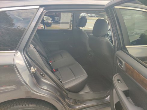 Used 2016 Subaru Outback 2.5i Limited image 15