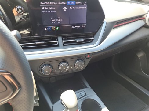Used 2025 Chevrolet Trax RS w/ Driver Confidence Package image 15