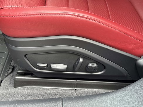 Certified 2024 Porsche Panamera image 22