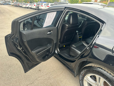 Used 2020 Dodge Charger SXT w/ Leather Interior Group image 13