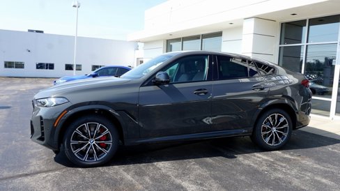 New 2026 BMW X6 M60i image 2