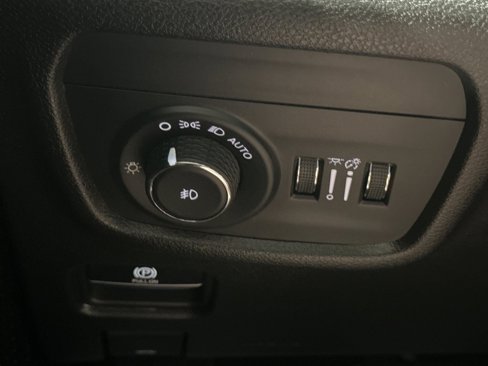 Used 2023 Jeep Grand Cherokee L Limited image 40