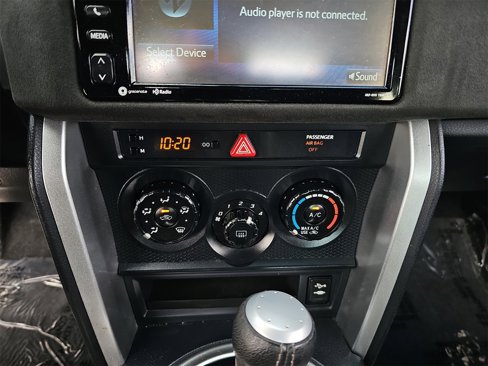 Used 2017 Toyota 86 image 24