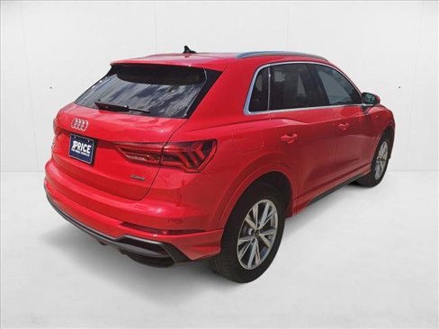 Used 2024 Audi Q3 2.0T Premium image 5