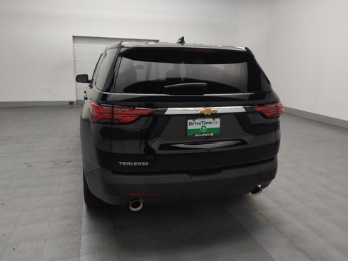 Used 2022 Chevrolet Traverse LS image 6