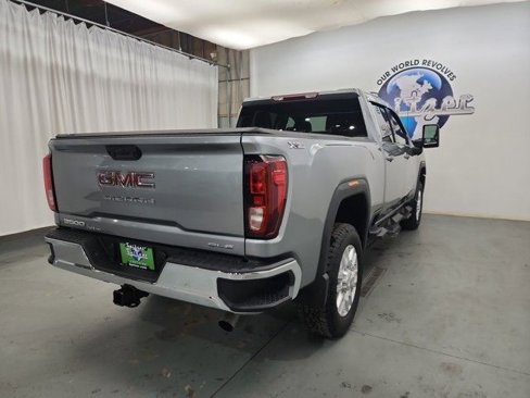 Used 2024 GMC Sierra 3500 SLE w/ SLE Convenience Package image 8