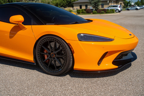 Used 2021 McLaren GT image 12