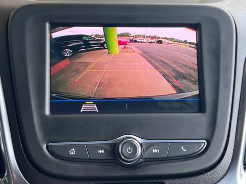 Used 2021 Chevrolet Equinox LT image 37