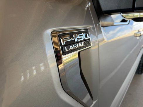 Used 2022 Ford F150 Lariat image 9