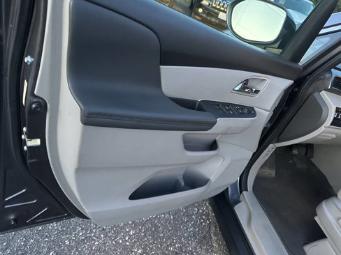 Used 2015 Honda Odyssey EX image 19