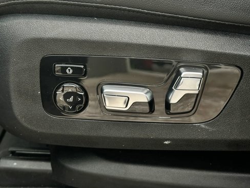 Used 2019 BMW X7 xDrive40i w/ Premium Package image 15