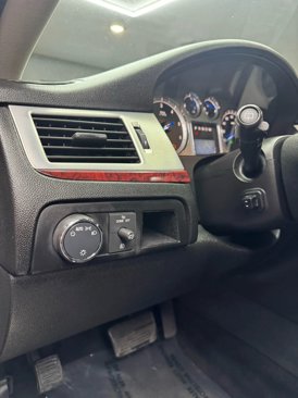 Used 2014 Cadillac Escalade ESV Premium image 14