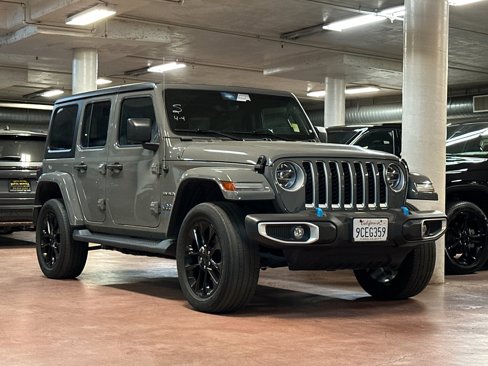 Certified 2022 Jeep Wrangler Unlimited Sahara w/ Safety Group image 7