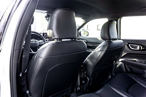 New 2026 Jeep Compass Latitude image 22