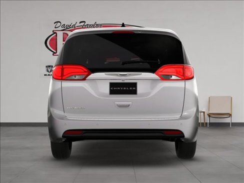 New 2026 Chrysler Voyager LX image 10