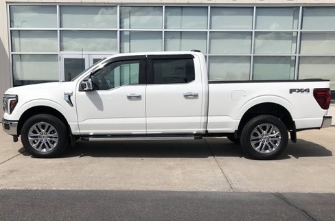 New 2025 Ford F150 Lariat w/ Equipment Group 502A High image 4