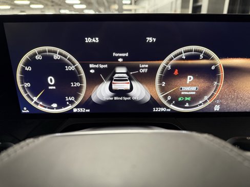 Used 2025 INFINITI QX80 Sensory image 10