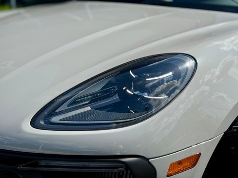 Used 2025 Porsche Macan GTS image 12