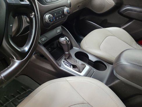 Used 2015 Hyundai Tucson SE image 26