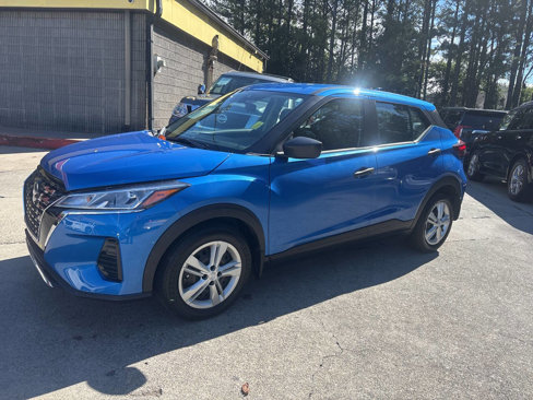 Used 2023 Nissan Kicks S image 3