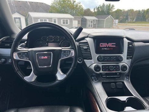 Used 2016 GMC Yukon XL SLT image 16