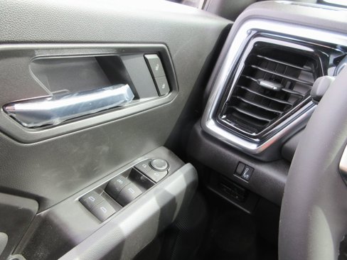 New 2025 GMC Canyon Elevation w/ Convenience Package image 13