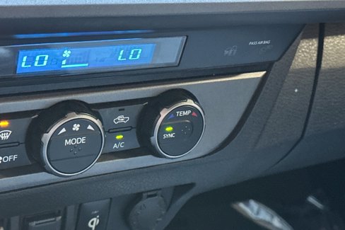 Used 2021 Toyota Tacoma TRD Off-Road image 29