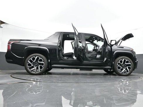 New 2025 Chevrolet Silverado EV RST image 71
