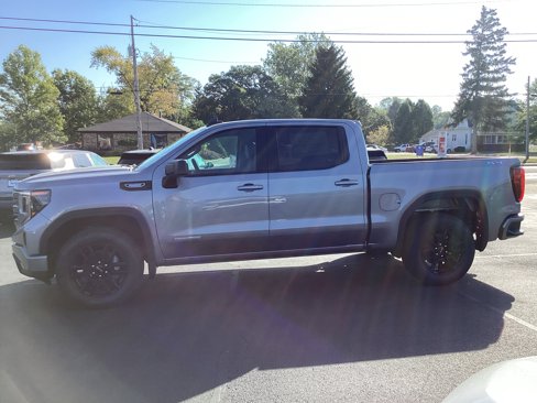 New 2026 GMC Sierra 1500 Elevation image 3