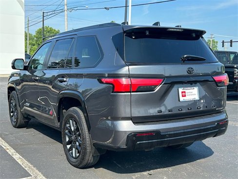 Certified 2025 Toyota Sequoia Platinum image 7