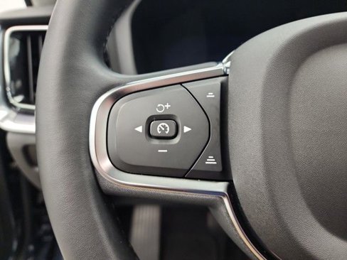 Used 2024 Volvo S60 B5 Core image 22