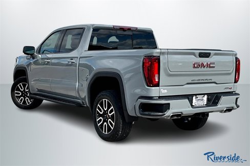 Used 2024 GMC Sierra 1500 AT4 w/ Technology Package image 4