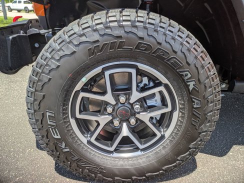 New 2025 Jeep Gladiator Rubicon image 26