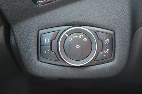 Used 2019 Ford Escape Titanium image 28
