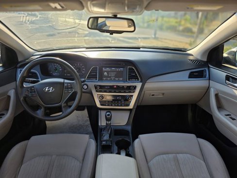 Used 2017 Hyundai Sonata SE image 22