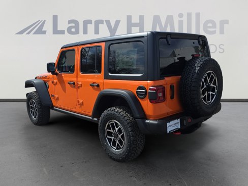 New 2025 Jeep Wrangler Unlimited Rubicon w/ Steel Bumper Group image 3
