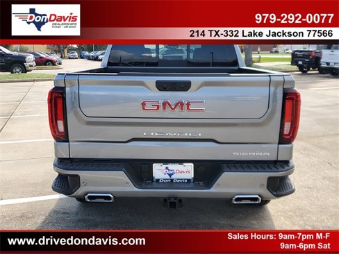 New 2026 GMC Sierra 1500 Denali w/ Denali Reserve Package image 4