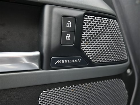 Used 2021 Land Rover Defender 110 X-Dynamic HSE image 12