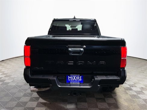 Certified 2025 Toyota Tacoma SR5 image 7