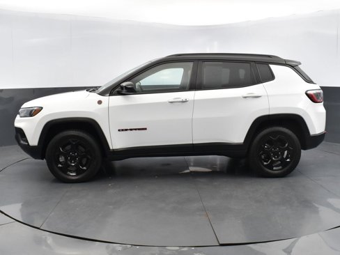 Used 2023 Jeep Compass Trailhawk image 34