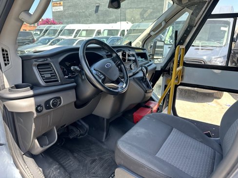 Used 2022 Ford Transit 350 DRW image 10