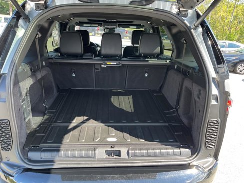 Used 2021 Land Rover Discovery S R-Dynamic image 5