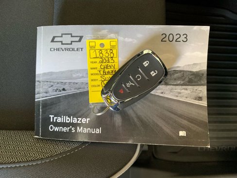 Used 2023 Chevrolet TrailBlazer LT w/ Sun and Liftgate Package image 36